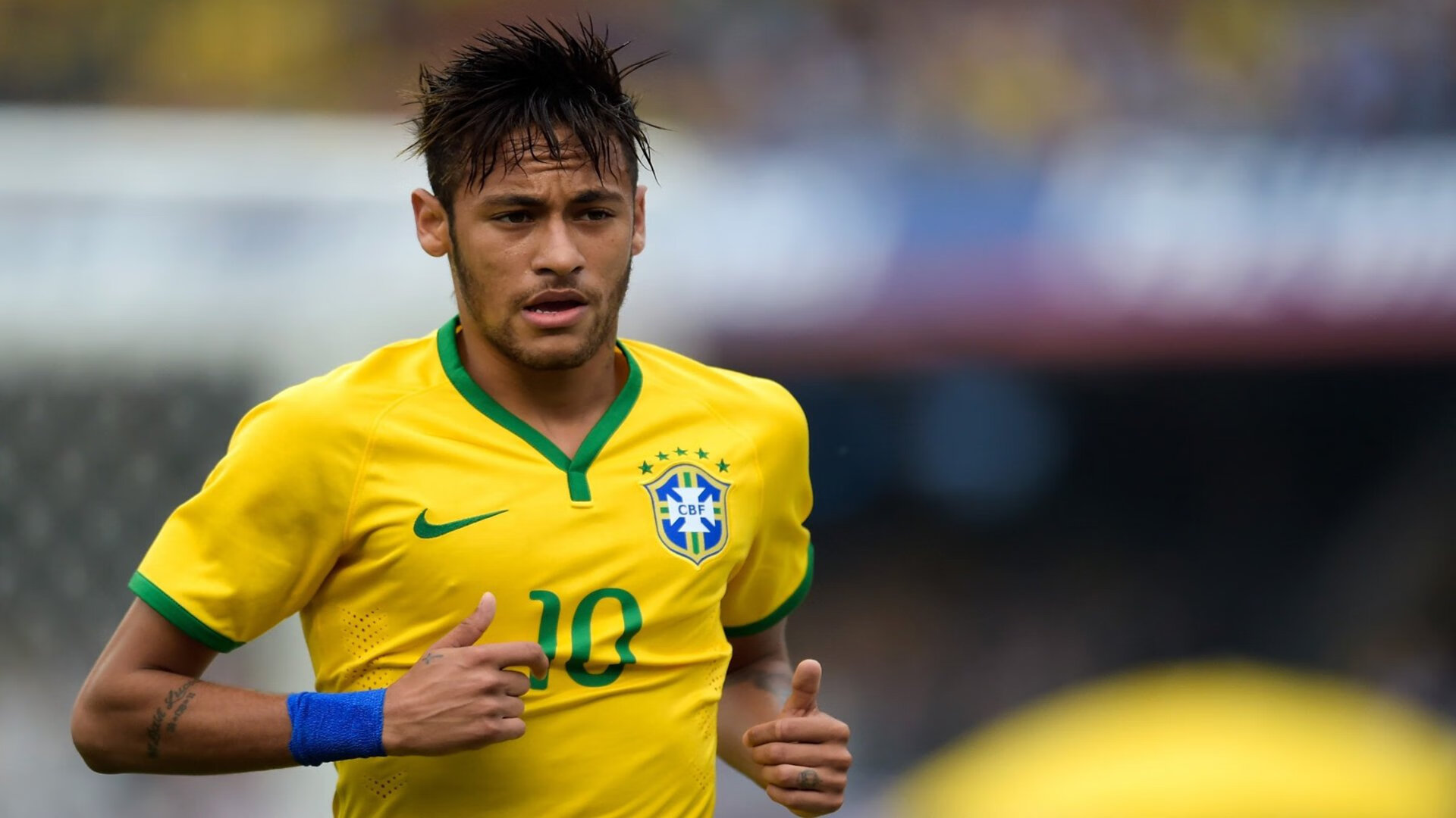 突发羽毛球双打临时换人事件，羽毛球双打可以随意换位置吗